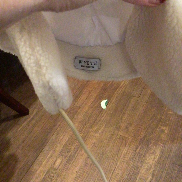 Wyeth cream faux fur sheep trapper hat - Picture 3 of 5